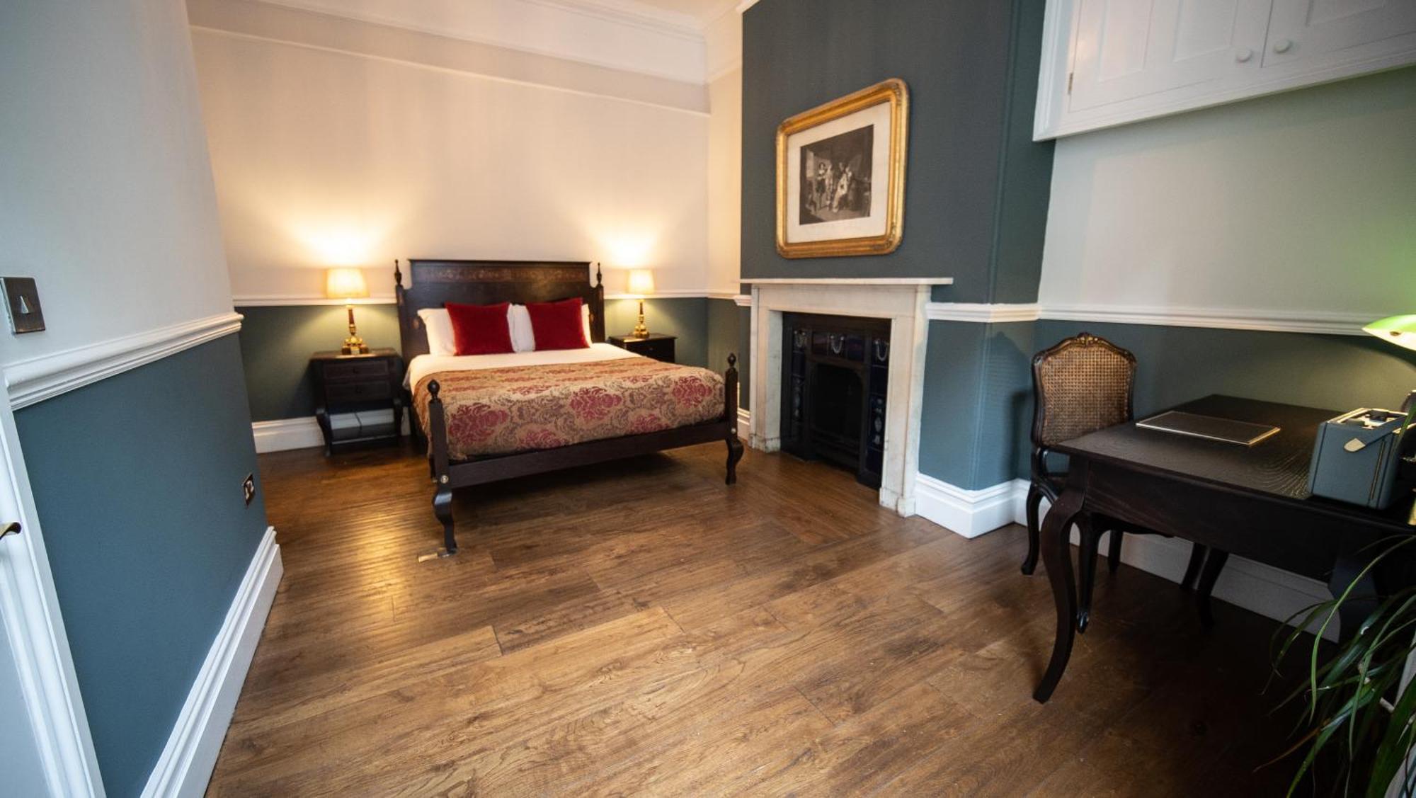 3 Berkeley Square Guesthouse Bristol Bilik gambar